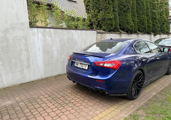 Maserati Ghibli cena 109999 przebieg: 177700, rok produkcji 2014 z Warszawa małe 121